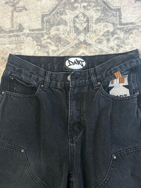 Relaxed Black Men’s Denim Jeans - Label
